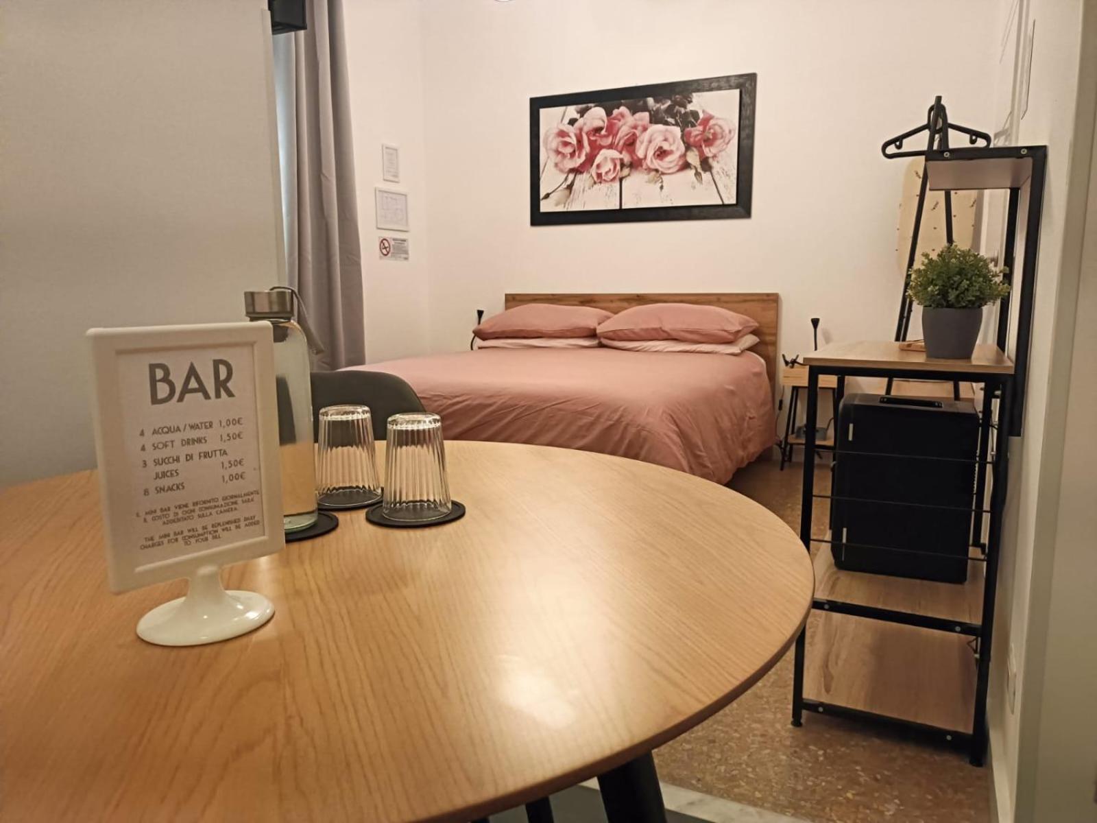 Rose Antiche Vatican B&B Rome Bagian luar foto