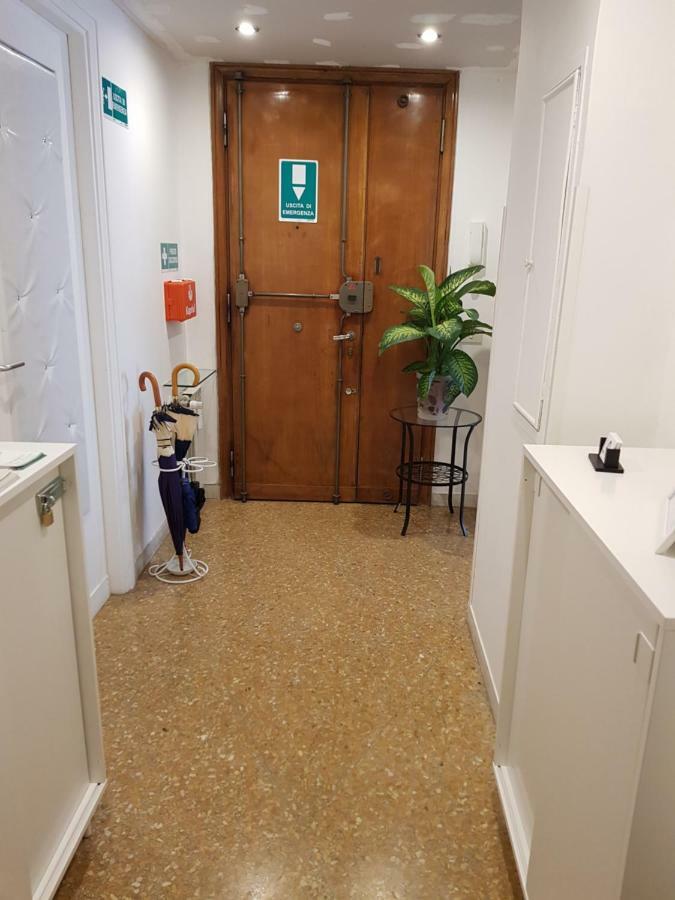 Rose Antiche Vatican B&B Rome Bagian luar foto