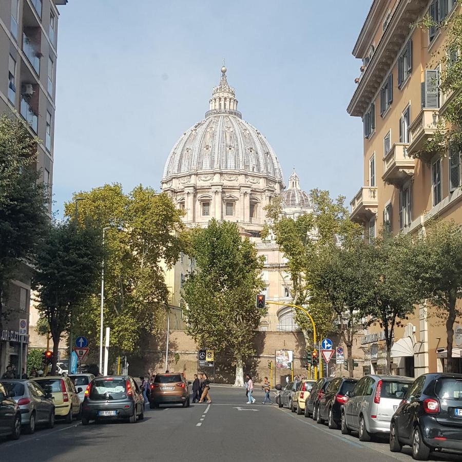 Rose Antiche Vatican B&B Rome Bagian luar foto